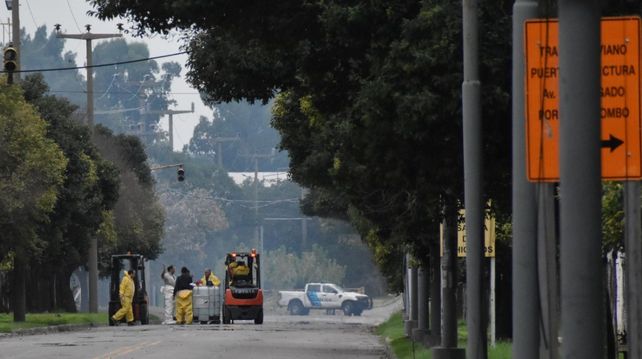 Tras la explosión de un reactor en la fábrica de agroquímicos Atanor, ubicada en San Nicolás, la Justicia ordenó este miércoles el cierre de la planta.   